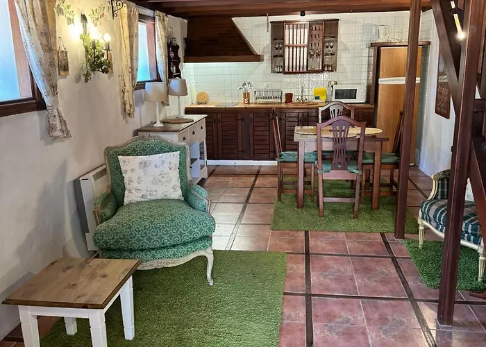 Oasis Hill Botanical Garden *