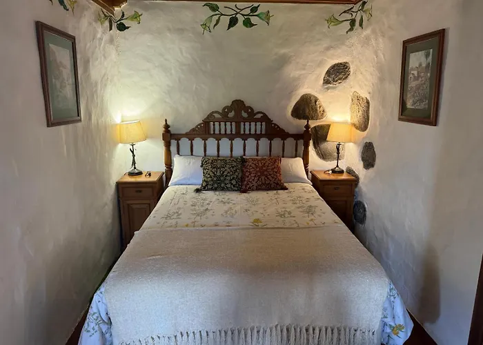 Oasis Hill Botanical Garden *