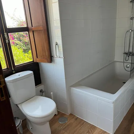 Oasis Hill Botanical Garden