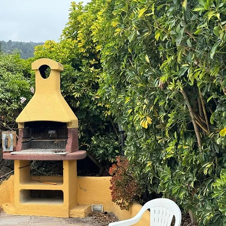 Oasis Hill Botanical Garden אכסניה