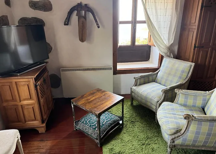 Oasis Hill Botanical Garden * 이코드레로스비노스