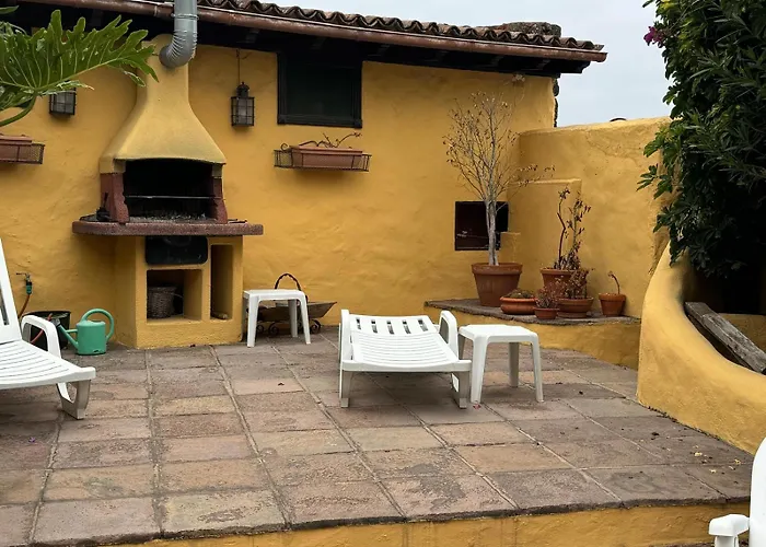 Oasis Hill Botanical Garden