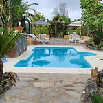 Oasis Hill Botanical Garden * إيكود ذي لوس فينوس